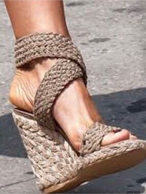 Stylist Archive | Stuart Weitzman Green Braided Espadrille Wedge Sandals Size 7